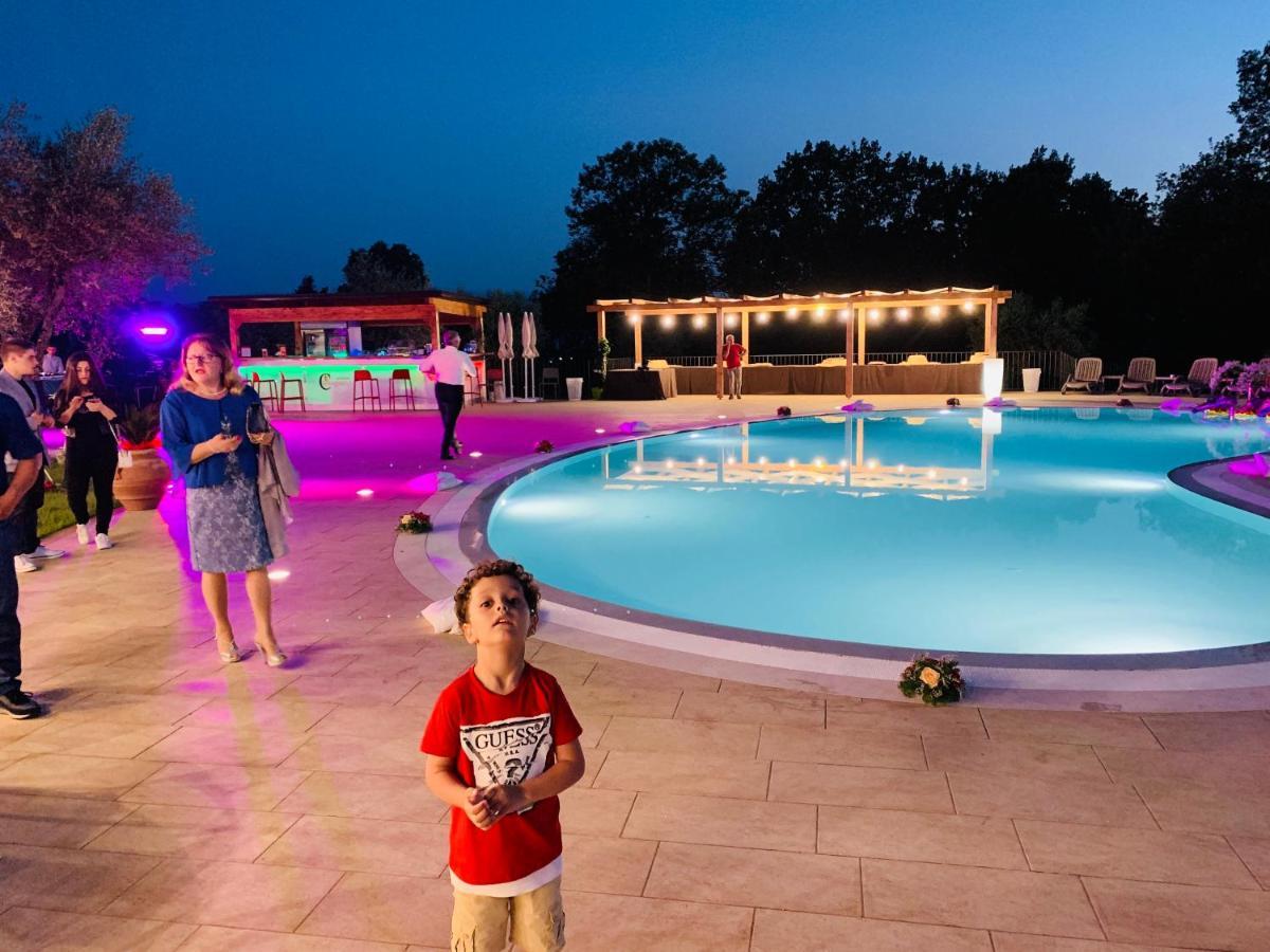 Agriturismo Il Castagneto ปาดูลา ภายนอก รูปภาพ