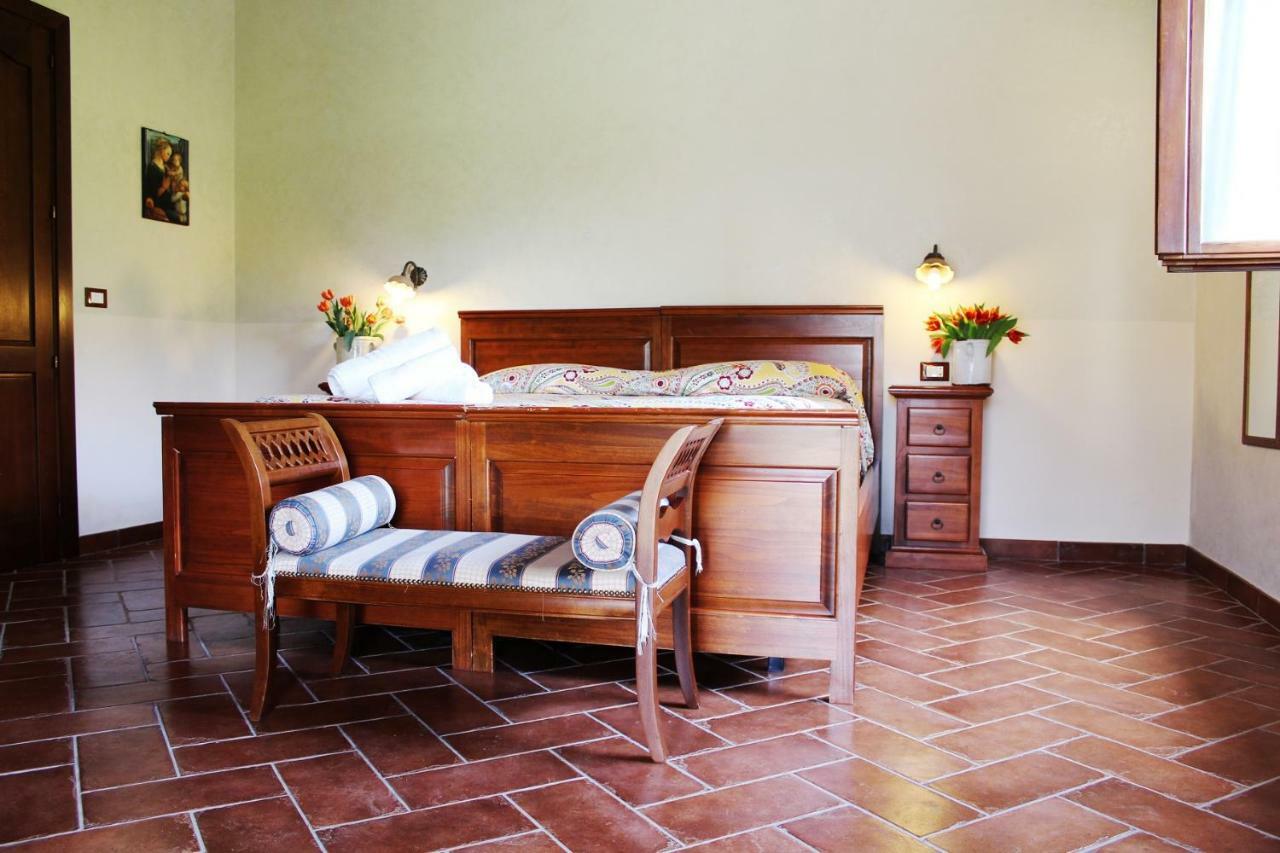 Agriturismo Il Castagneto ปาดูลา ภายนอก รูปภาพ