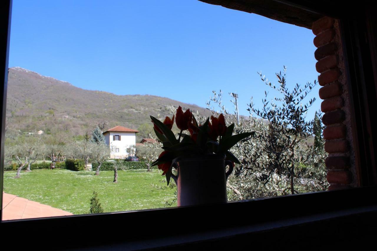 Agriturismo Il Castagneto ปาดูลา ภายนอก รูปภาพ