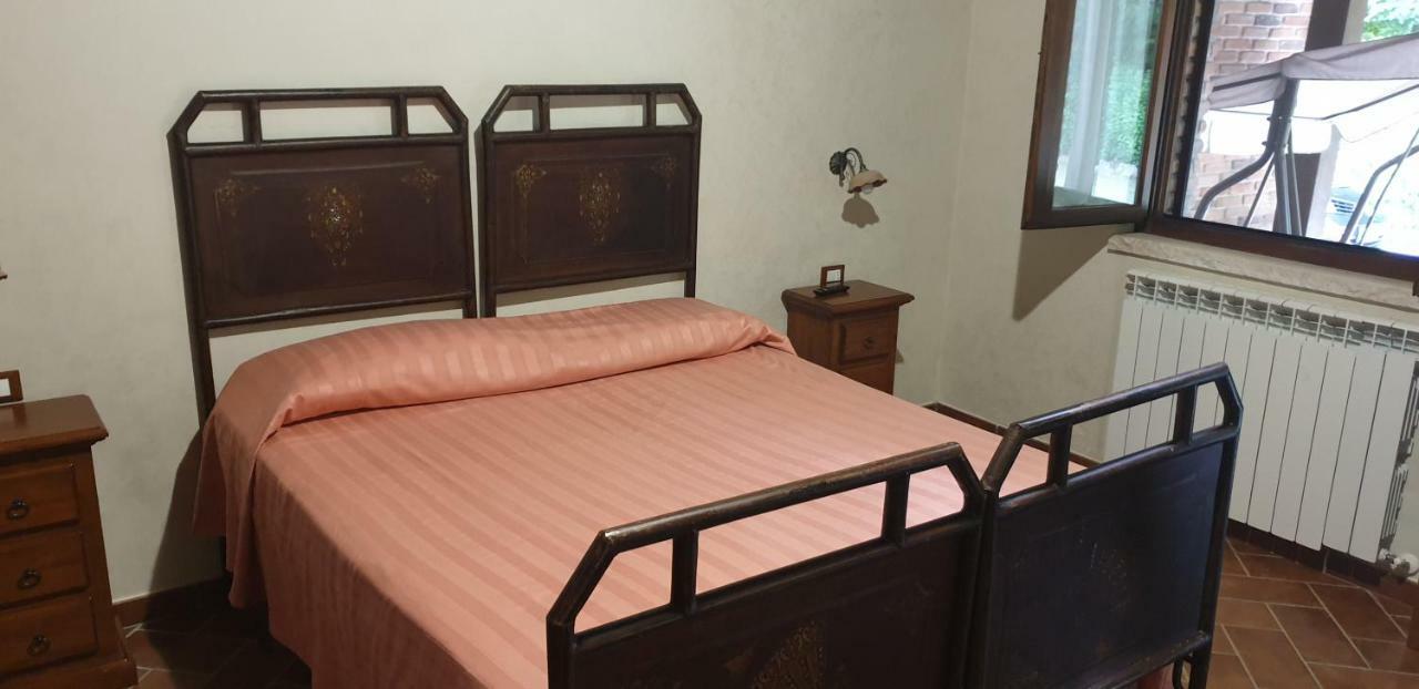 Agriturismo Il Castagneto ปาดูลา ห้อง รูปภาพ
